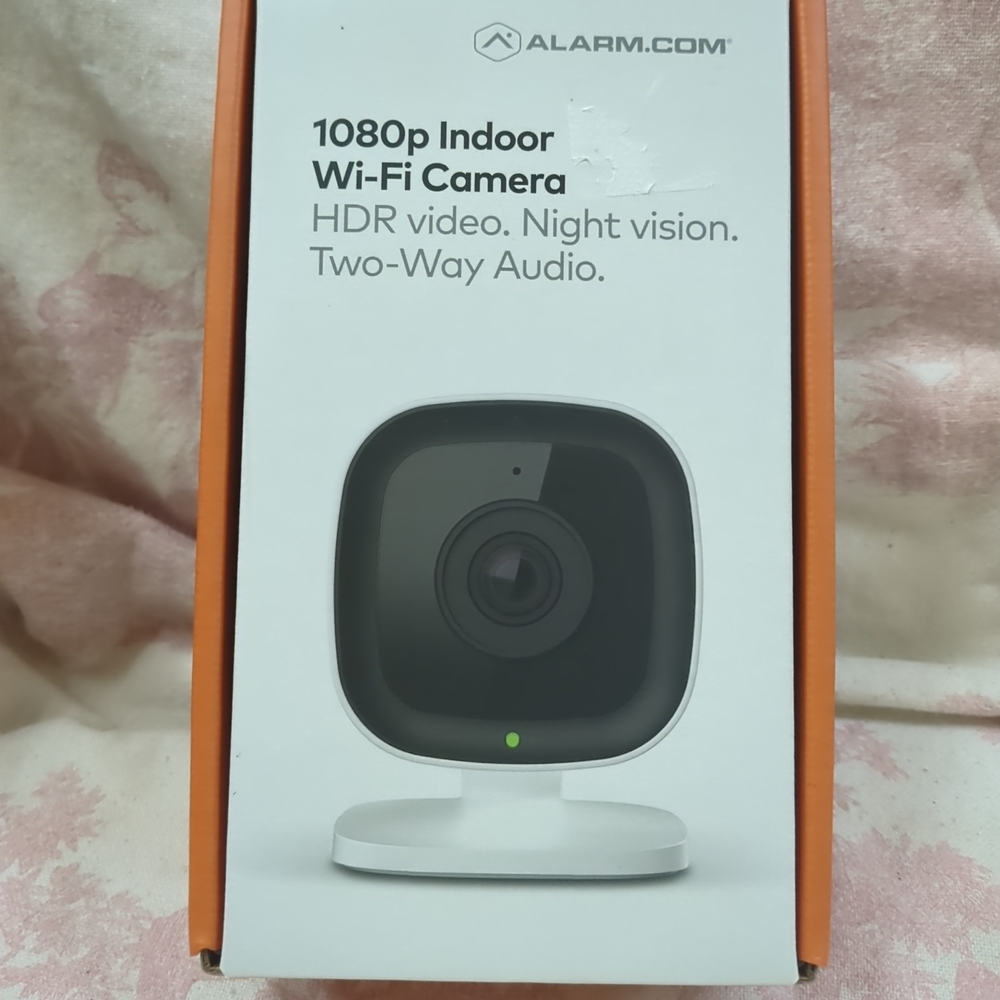 1080p Indoor Wi-Fi Camera - Black